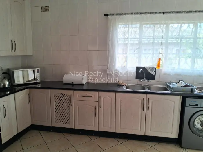 3 Bedroom House to Rent in Waterfalls