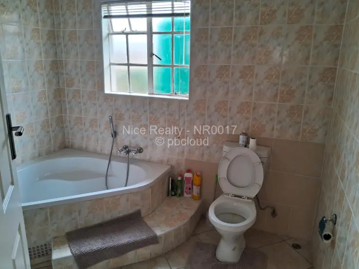 3 Bedroom House to Rent in Waterfalls