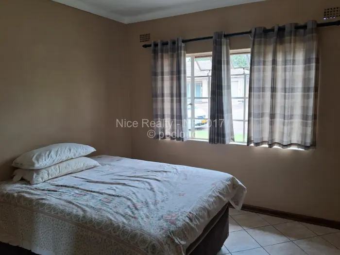 3 Bedroom House to Rent in Waterfalls