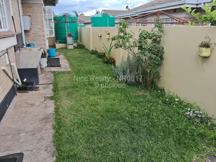 3 Bedroom House to Rent in Waterfalls