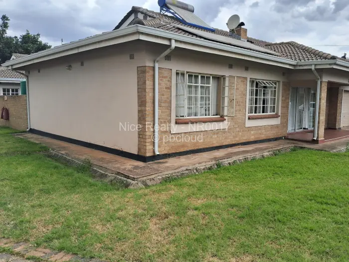 3 Bedroom House to Rent in Waterfalls