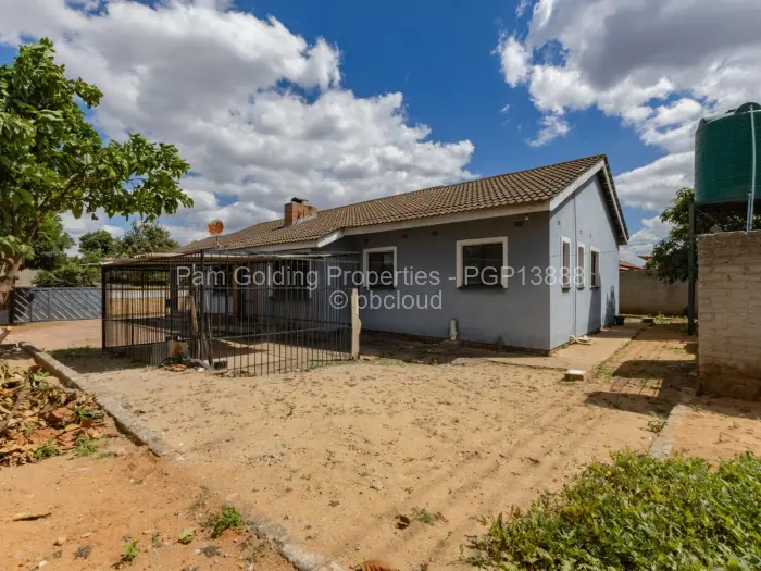3 Bedroom House for Sale in Zimre Park, Harare