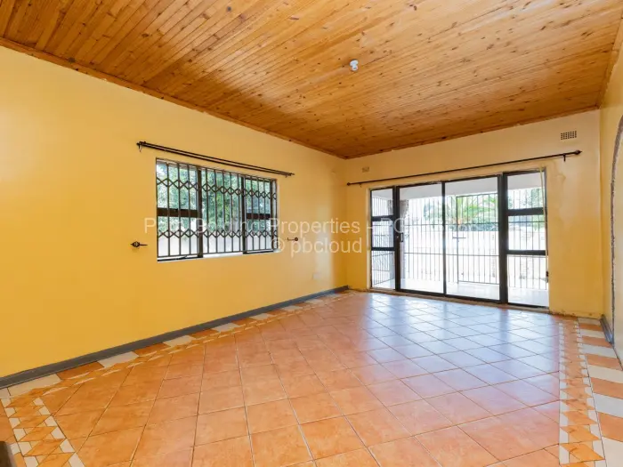 3 Bedroom House for Sale in Zimre Park, Harare