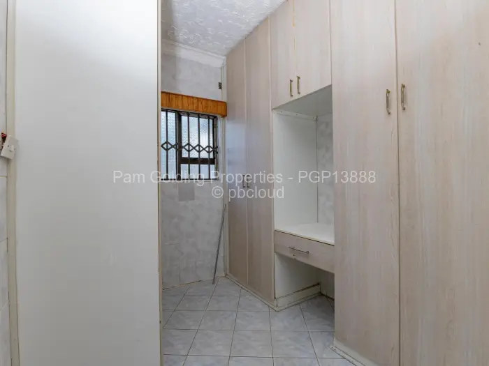 3 Bedroom House for Sale in Zimre Park, Harare