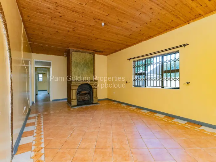 3 Bedroom House for Sale in Zimre Park, Harare