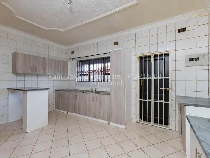3 Bedroom House for Sale in Zimre Park, Harare