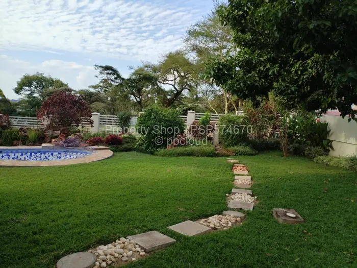 5 Bedroom House to Rent in Borrowdale Brooke, Harare