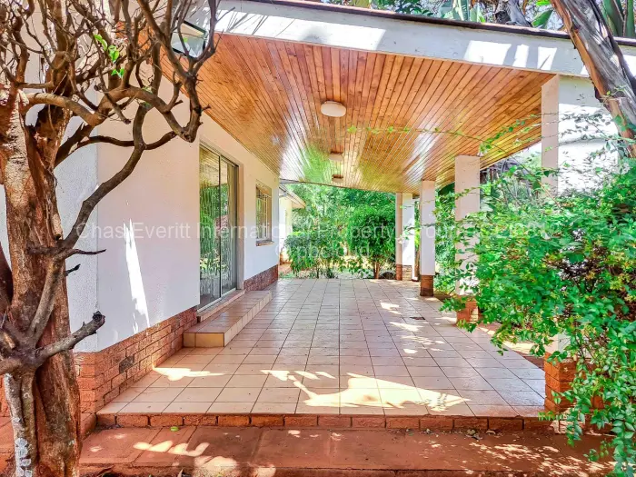3 Bedroom House to Rent in Borrowdale