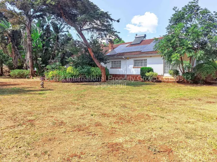 3 Bedroom House to Rent in Borrowdale