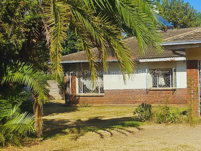 5 Bedroom House for Sale in Vainona, Harare