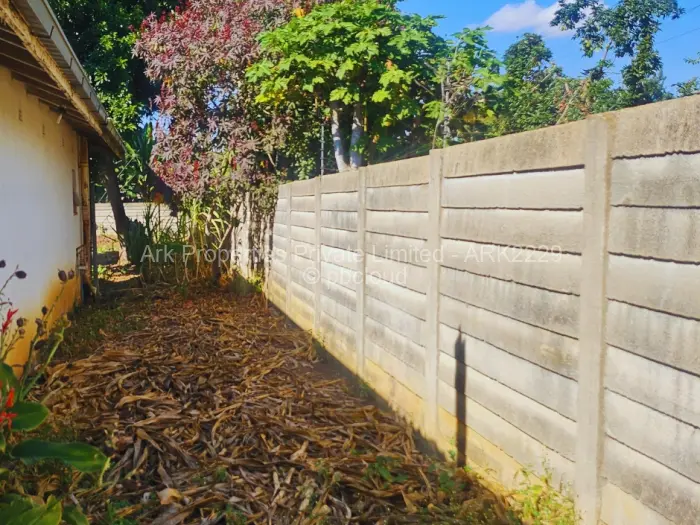 5 Bedroom House for Sale in Vainona, Harare