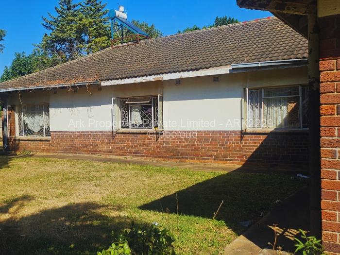 5 Bedroom House for Sale in Vainona, Harare