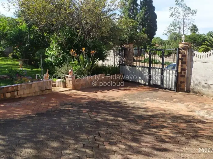 3 Bedroom House for Sale in Morningside Byo, Bulawayo