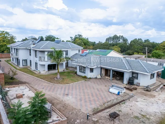 8 Bedroom House for Sale in Athlone, Harare