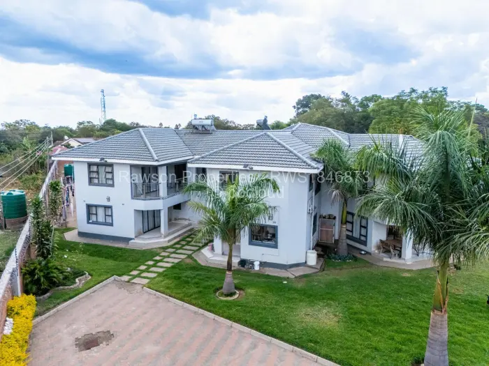 8 Bedroom House for Sale in Athlone, Harare