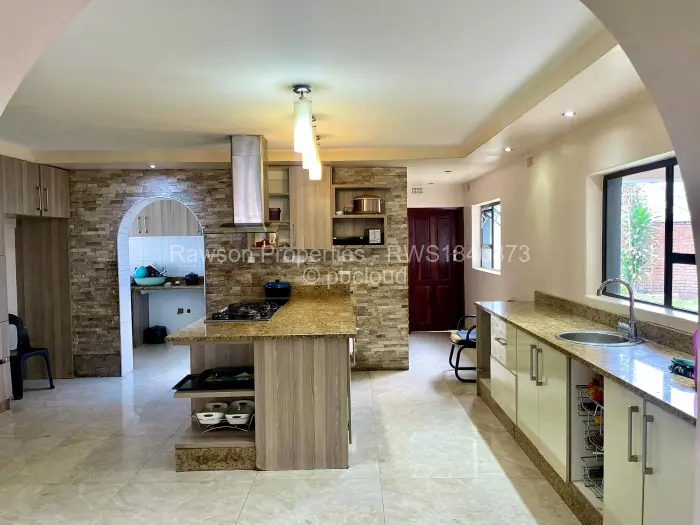 8 Bedroom House for Sale in Athlone, Harare