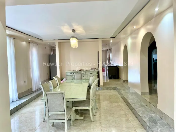 8 Bedroom House for Sale in Athlone, Harare