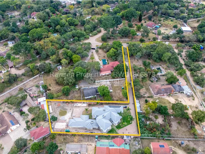 8 Bedroom House for Sale in Athlone, Harare