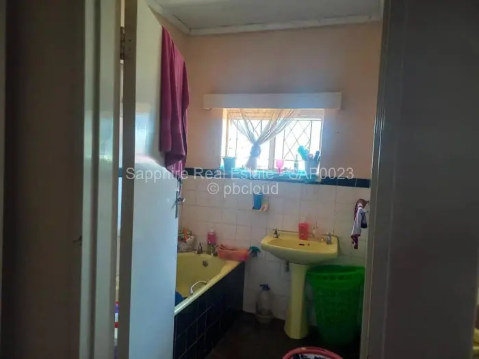 3 Bedroom House for Sale in Paddonhurst, Bulawayo