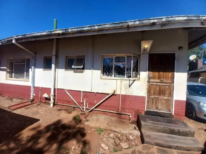 3 Bedroom House for Sale in Paddonhurst, Bulawayo
