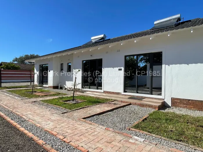 7 Bedroom House for Sale in Selbourne Park, Bulawayo