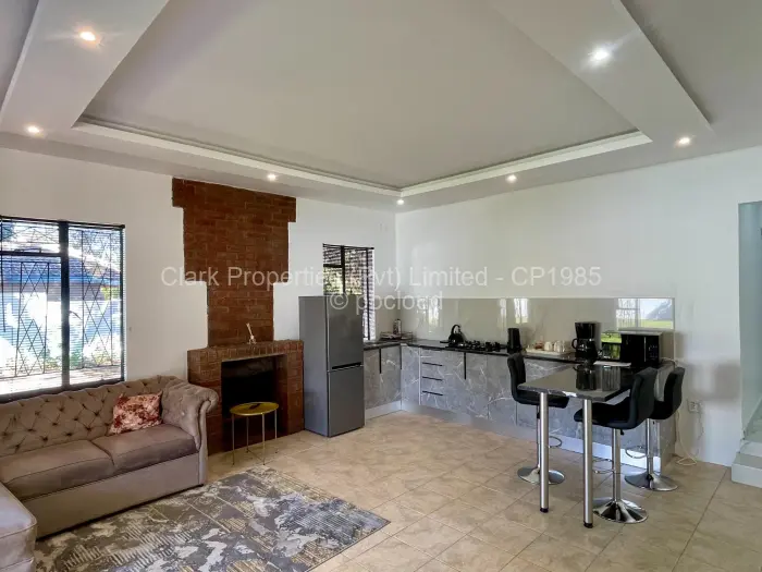 7 Bedroom House for Sale in Selbourne Park, Bulawayo