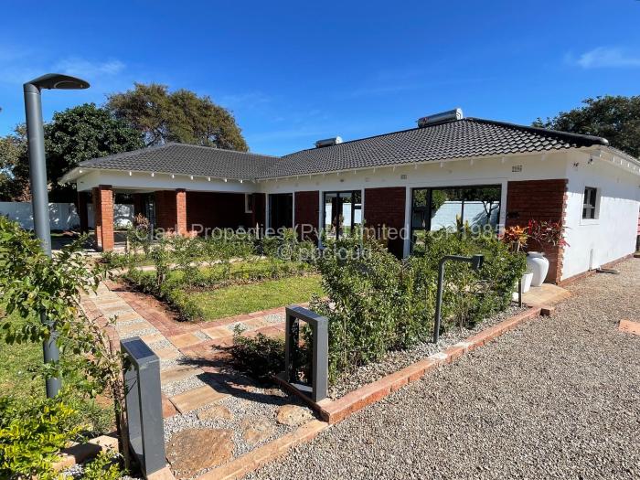 7 Bedroom House for Sale in Selbourne Park, Bulawayo
