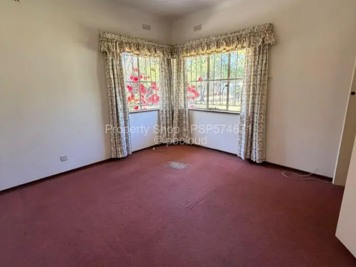 6 Bedroom House to Rent in Mount Pleasant, Harare