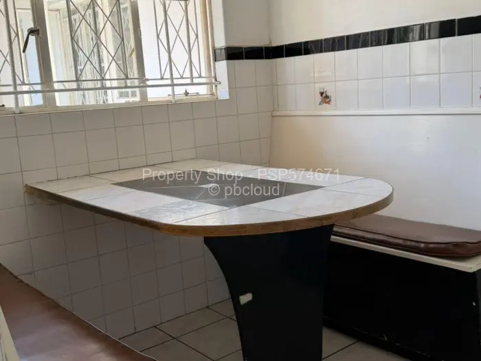 6 Bedroom House to Rent in Mount Pleasant, Harare
