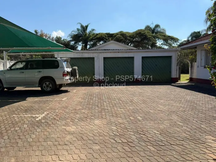6 Bedroom House to Rent in Mount Pleasant, Harare