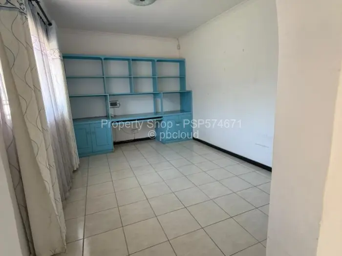6 Bedroom House to Rent in Mount Pleasant, Harare