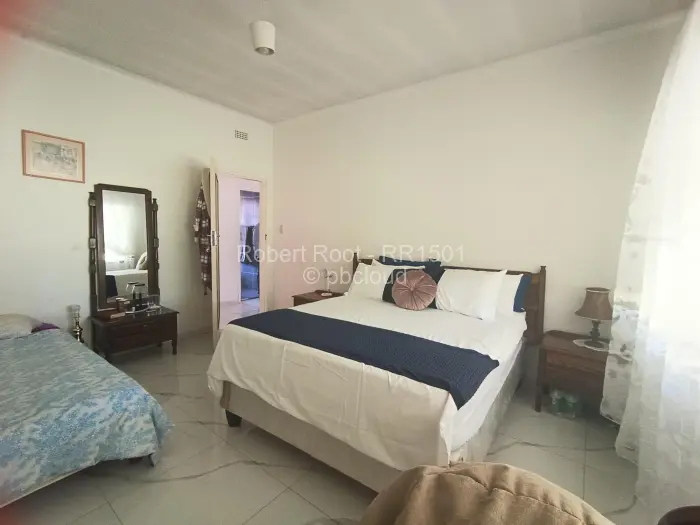 3 Bedroom House to Rent in Alexandra Park