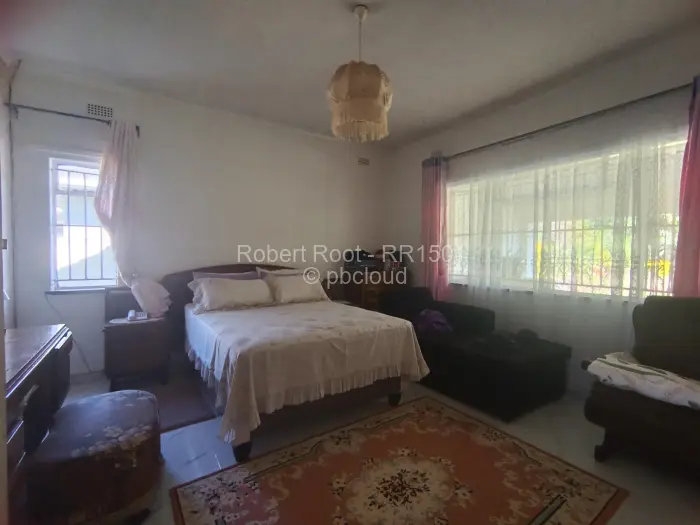 3 Bedroom House to Rent in Alexandra Park