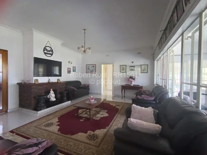 3 Bedroom House to Rent in Alexandra Park