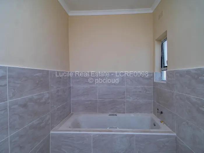 Flat/Apartment for Sale in Ashdown Park, Harare