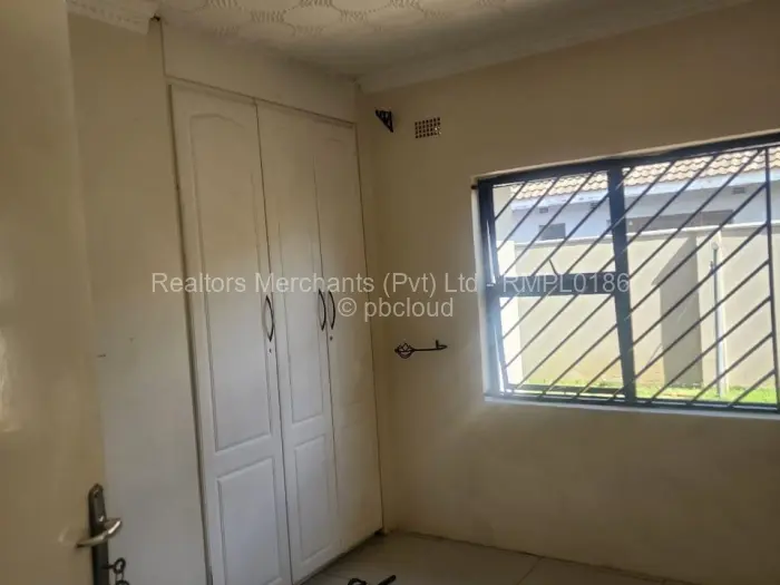 4 Bedroom House to Rent in Bloomingdale
