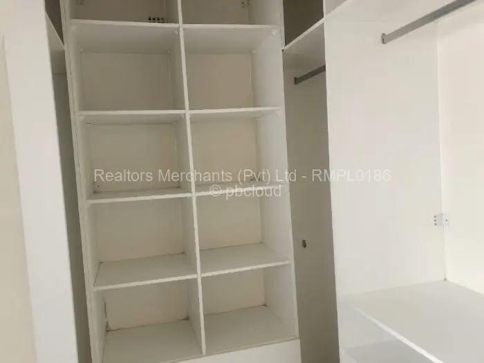 4 Bedroom House to Rent in Bloomingdale
