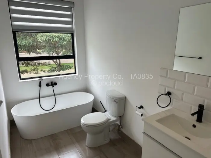 2 Bedroom Cottage/Garden Flat to Rent in Newlands, Harare