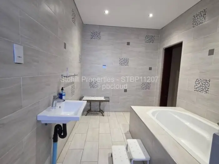 House to Rent in Borrowdale Brooke, Harare