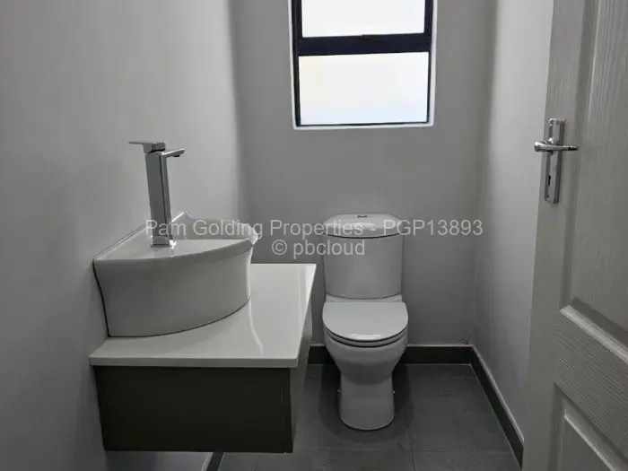 3 Bedroom House for Sale in Suburbs, Bulawayo