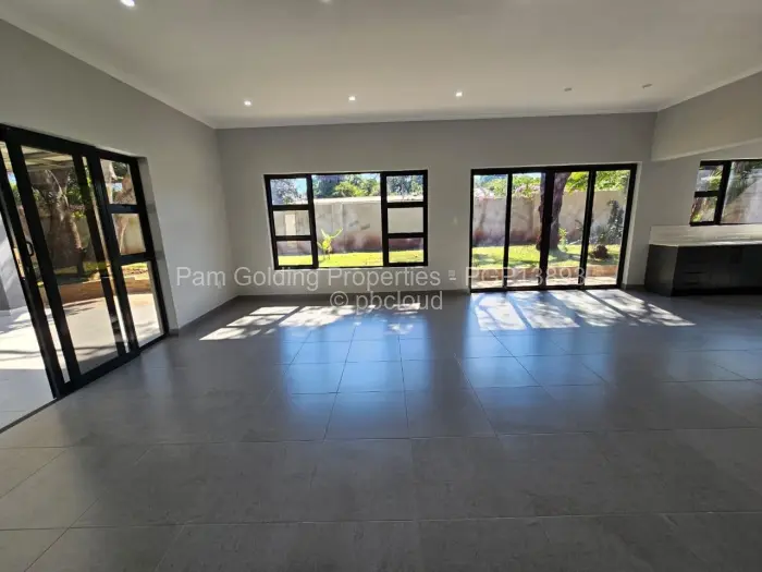 3 Bedroom House for Sale in Suburbs, Bulawayo