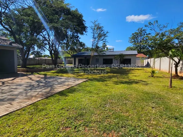 3 Bedroom House for Sale in Suburbs, Bulawayo