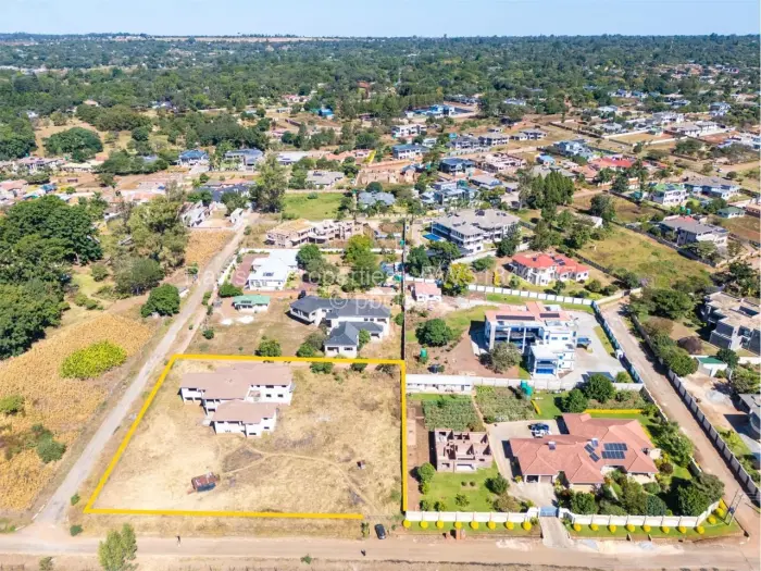8 Bedroom House for Sale in The Grange, Harare