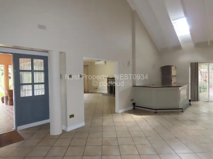 6 Bedroom House for Sale in Borrowdale, Harare