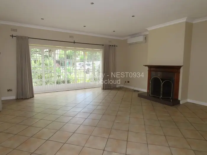 6 Bedroom House for Sale in Borrowdale, Harare