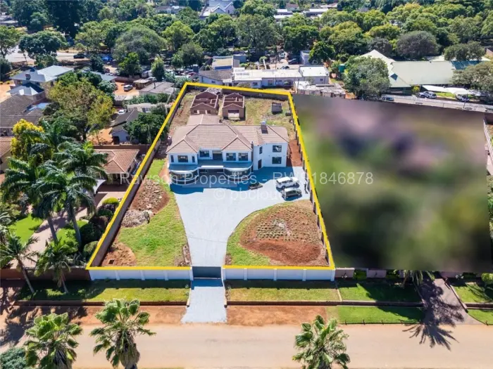 7 Bedroom House for Sale in Borrowdale, Harare