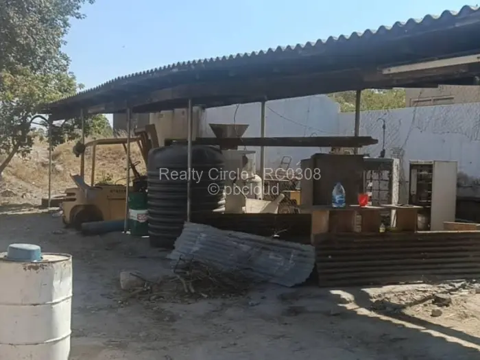 Industrial Stand for Sale in Waterfalls, Harare