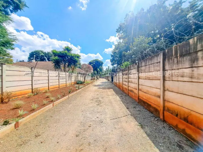 Office to Rent in Highlands, Harare