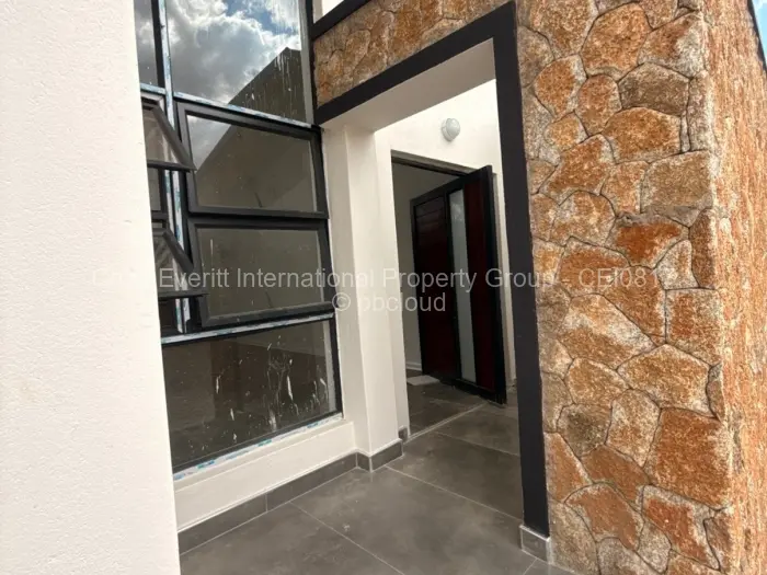 Townhouse/Cluster for Sale in Pomona, Harare