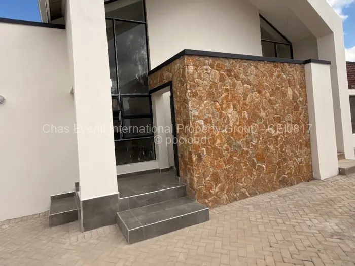 Townhouse/Cluster for Sale in Pomona, Harare